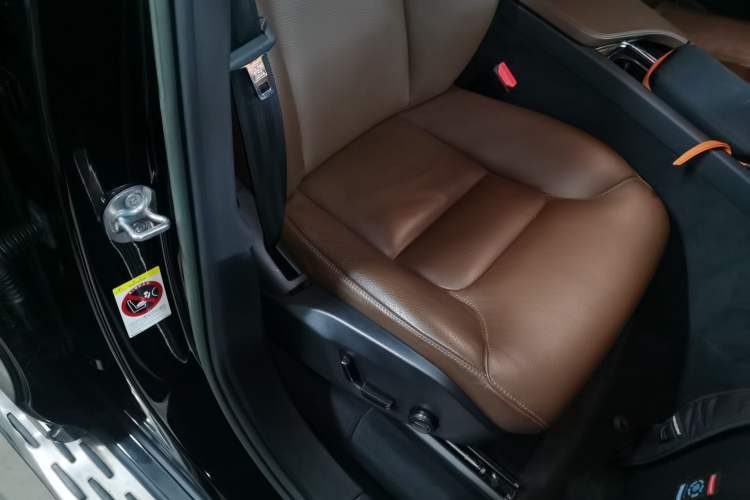 Used Volvo XC90 2022 B6 Zhiyi Luxury Edition 7-Seater Right Front Seat