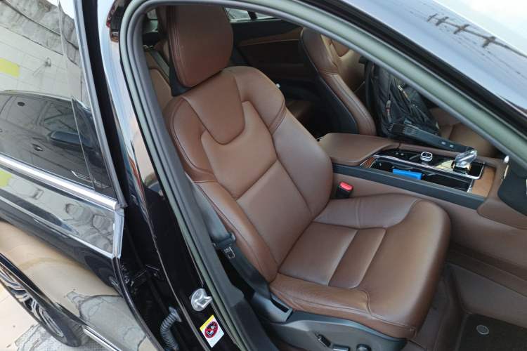 Used Volvo XC90 2022 B6 Zhiyi Luxury Edition 7-Seater Right Front Seat