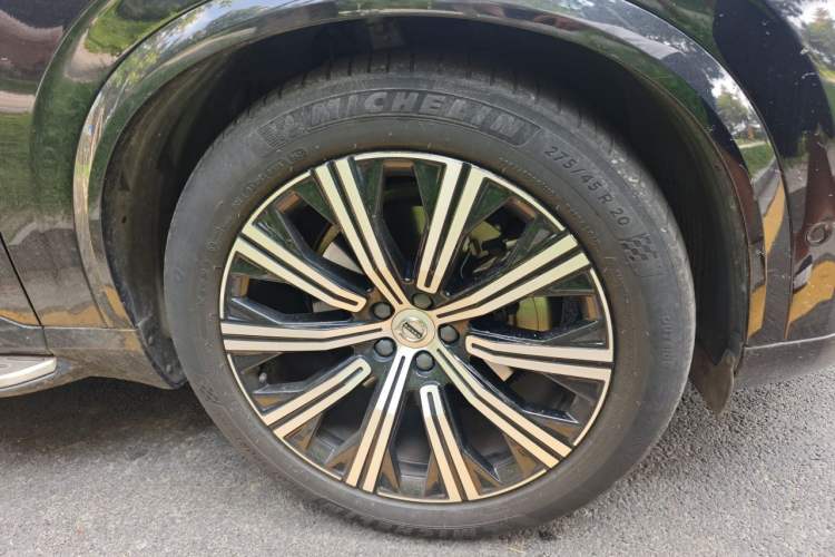 Used Volvo XC90 2022 B6 Zhiya Luxury 7-Seater Right Front Wheel Hub