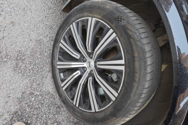 Used Volvo XC90 2022 B6 Zhiyi Luxury Edition 7-Seater Right Front Wheel Hub