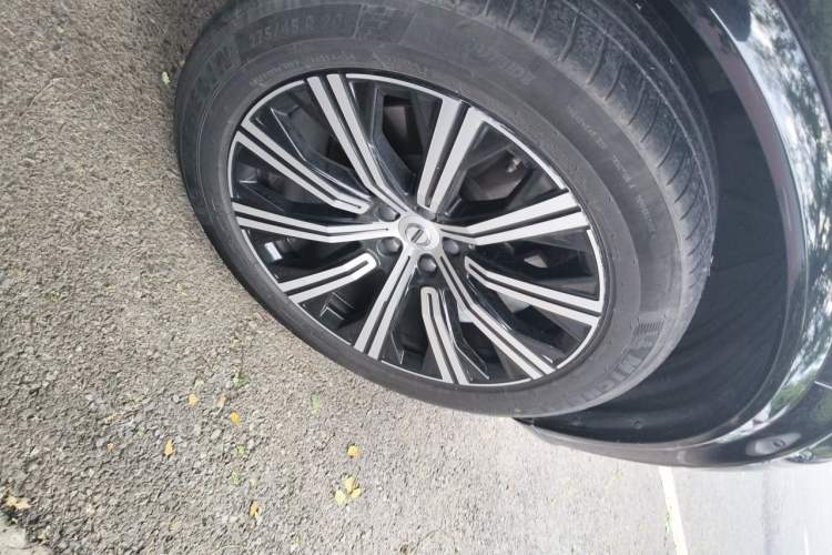 Used Volvo XC90 2022 B6 Zhiyi Luxury Edition 7-Seater Right Front Wheel Hub