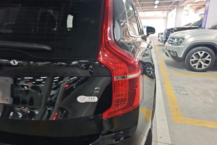 Used Volvo XC90 2022 B5 SmartDrive Luxury Edition 7 Seats Right Rear Taillight