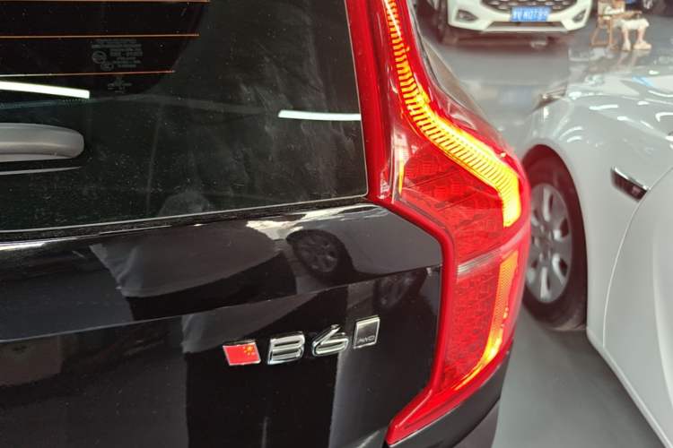 Used Volvo XC90 2022 B6 Zhiyi Luxury Edition 7-Seater Right Rear Taillight