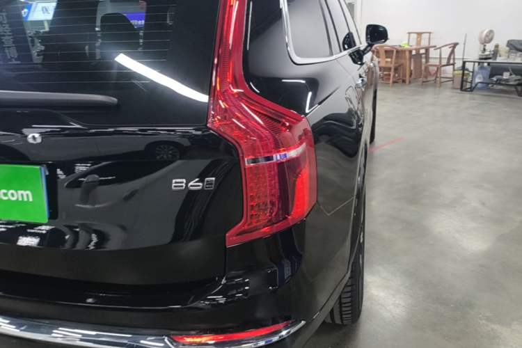 Used Volvo XC90 2022 B6 Zhiyi Luxury Edition 7-Seater Right Rear Taillight