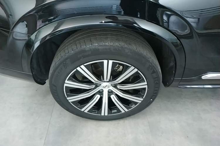 Used Volvo XC90 2022 B6 Zhiyi Luxury Edition 7-Seater Right Rear Wheel Hub
