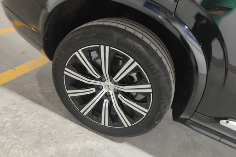 Used Volvo XC90 2022 B6 Zhiyi Luxury Edition 7-Seater Right Rear Wheel Hub