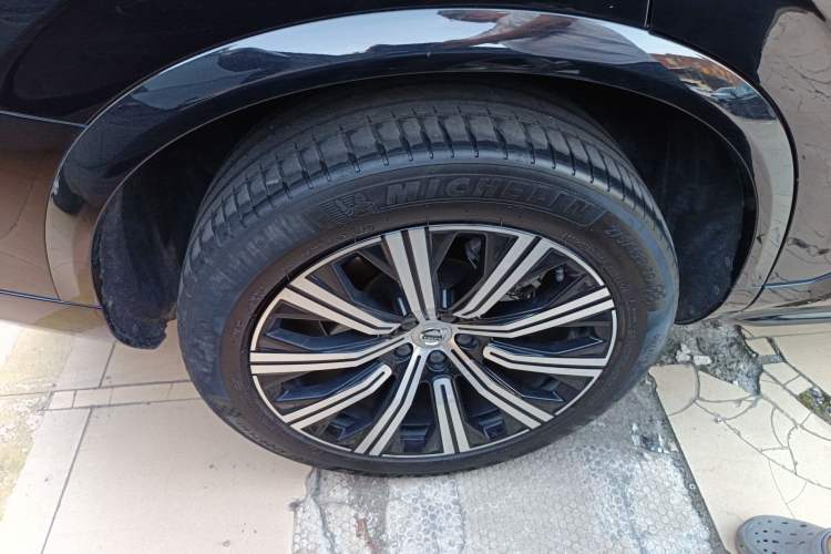 Used Volvo XC90 2022 B6 Zhiyi Luxury Edition 7-Seater Right Rear Wheel Hub