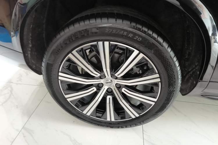 Used Volvo XC90 2022 B5 Smart Drive Luxury Edition 5 Seats Right Rear Wheel Hub