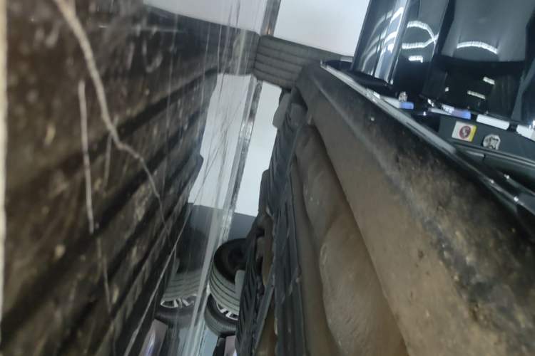 Used Volvo XC90 2022 B6 Zhiyi Luxury Edition 7-Seater Right Side Sill