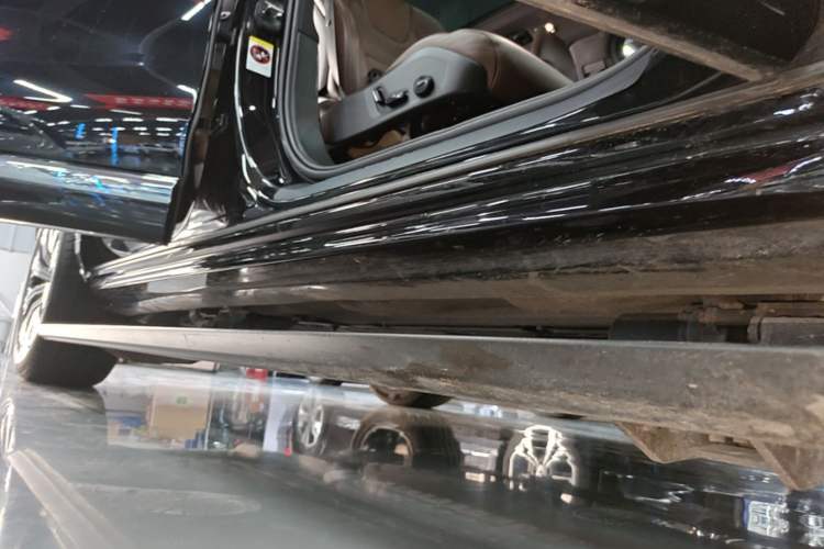 Used Volvo XC90 2022 B6 Zhiyi Luxury Edition 7-Seater Right Side Sill