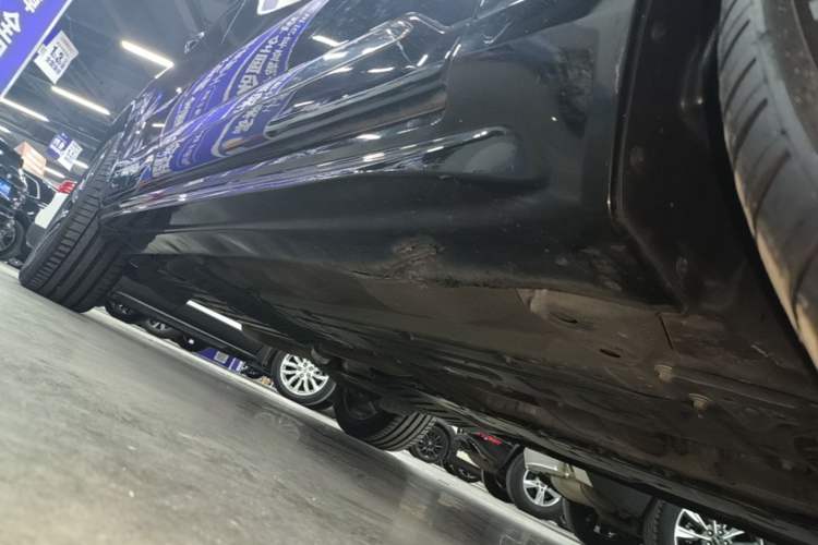 Used Volvo XC90 2022 B6 Zhiyi Luxury Edition 7-Seater Right Side Sill