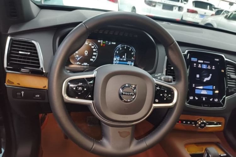 Used Volvo XC90 2022 B6 Zhiyi Luxury Edition 7-Seater Steering Wheel