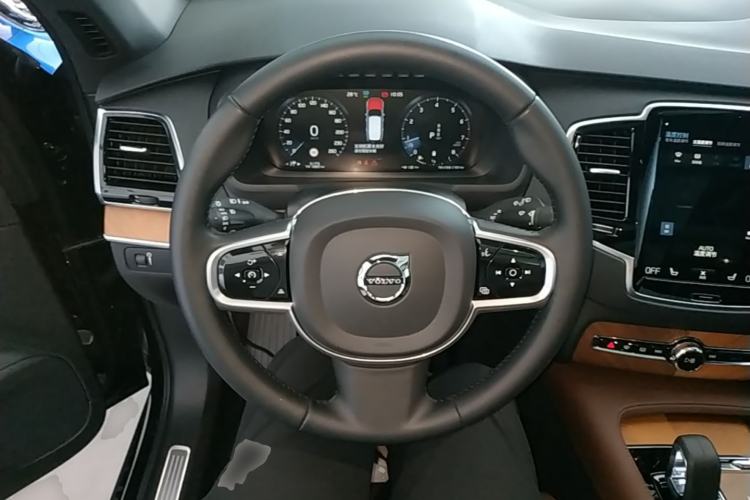 Used Volvo XC90 2022 B6 Zhiyi Luxury Edition 7-Seater Steering Wheel