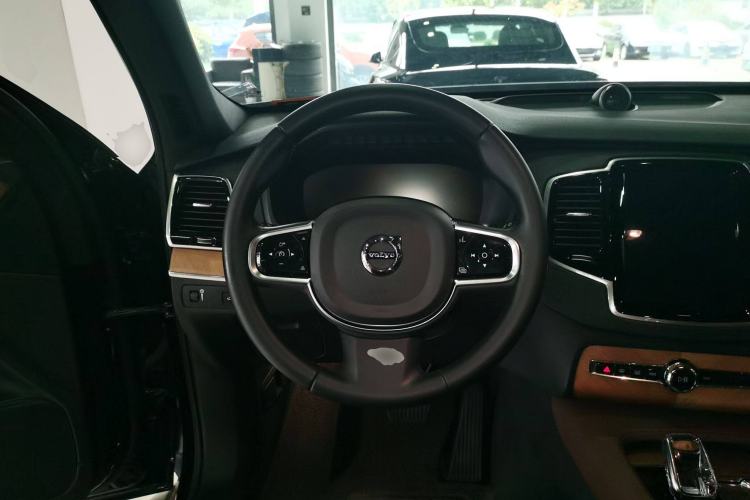 Used Volvo XC90 2022 B6 Zhiyi Luxury Edition 7-Seater Steering Wheel