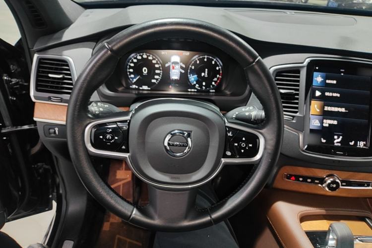 Used Volvo XC90 2022 B5 Smart Drive Luxury Edition 5 Seats Steering Wheel