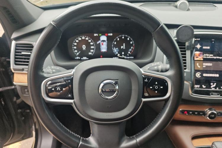 Used Volvo XC90 2022 B5 Smart Drive Luxury Edition 5 Seats Steering Wheel