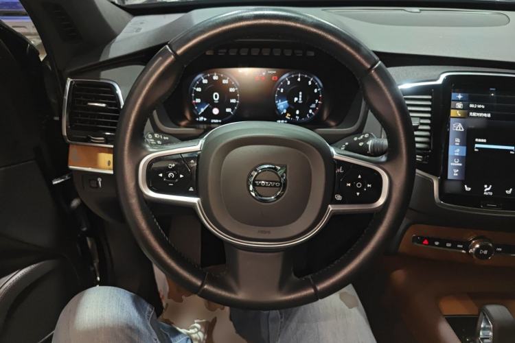 Used Volvo XC90 2022 B6 Zhiyi Luxury Edition 7-Seater Steering Wheel
