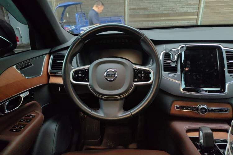 Used Volvo XC90 2022 B5 Smart Drive Luxury Edition 5 Seats Steering Wheel