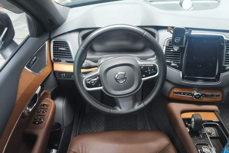 Used Volvo XC90 2022 B6 Zhiyi Luxury Edition 7-Seater Steering Wheel