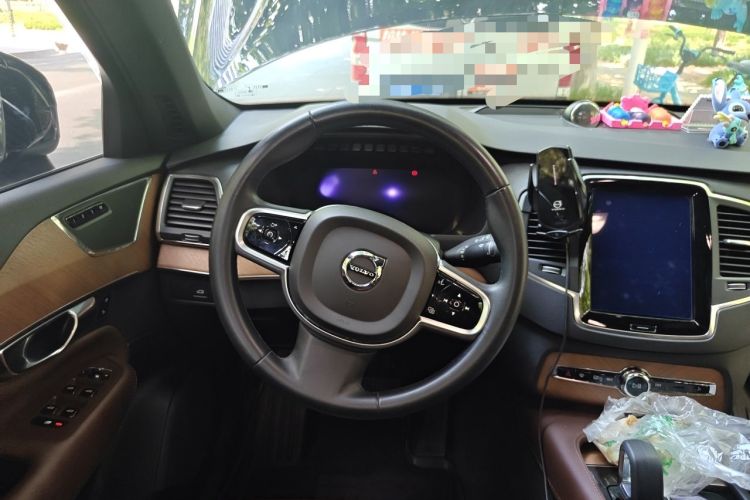 Used Volvo XC90 2022 B5 SmartDrive Luxury Edition 7 Seats Steering Wheel