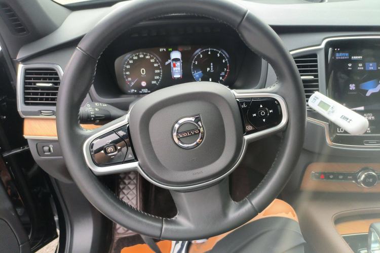 Used Volvo XC90 2022 B5 Smart Drive Luxury Edition 5 Seats Steering Wheel