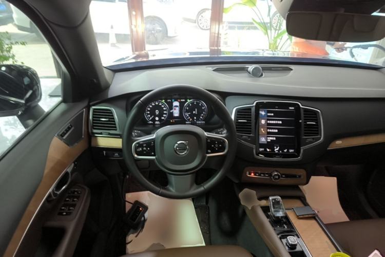 Used Volvo XC90 2022 B5 Smart Drive Luxury Edition 5 Seats Steering Wheel