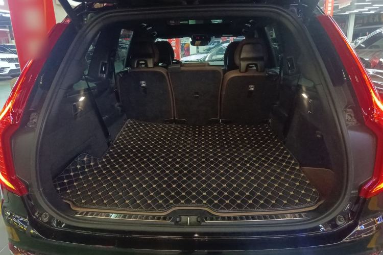 Used Volvo XC90 2022 B6 Zhiyi Luxury Edition 7-Seater Trunk