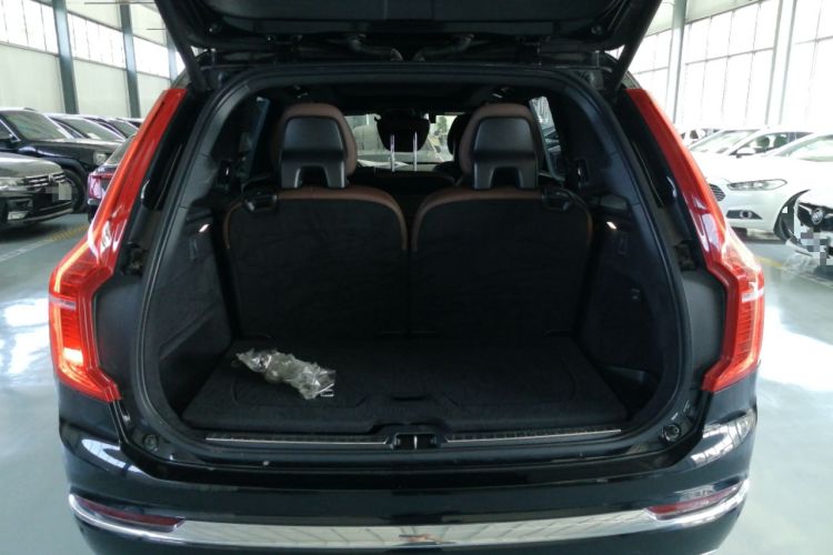 Used Volvo XC90 2022 B6 Zhiyi Luxury Edition 7-Seater Trunk