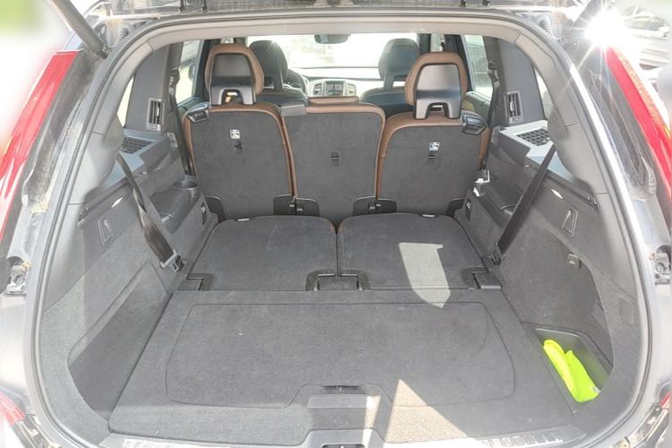 Used Volvo XC90 2022 B6 Zhiyi Luxury Edition 7-Seater Trunk
