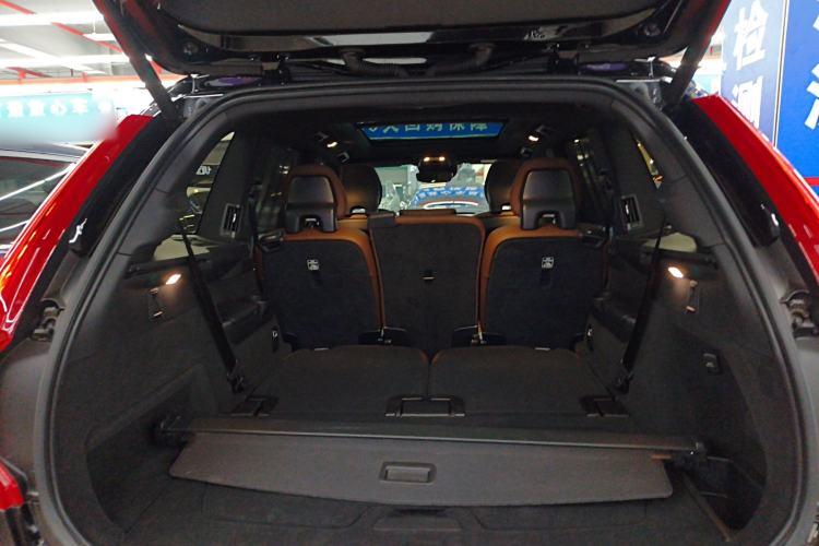 Used Volvo XC90 2022 B6 Zhiyi Luxury Edition 7-Seater Trunk