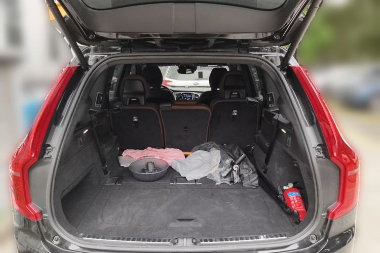 Used Volvo XC90 2022 B6 Zhiyi Luxury Edition 7-Seater Trunk