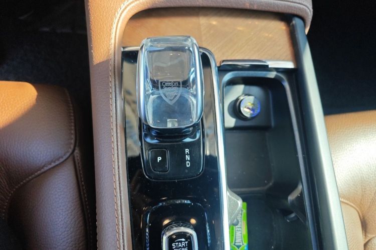 Used Volvo XC90 2022 B6 Zhiyi Luxury Edition 7-Seater Gear Lever