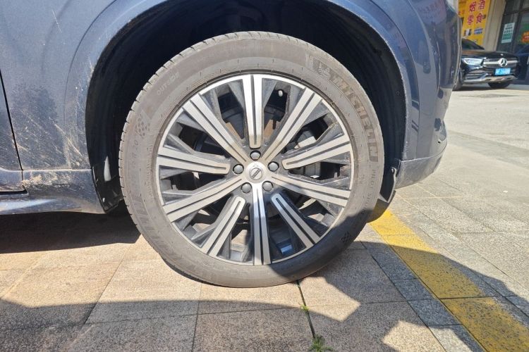 Used Volvo XC90 2022 B6 Zhiyi Luxury Edition 7-Seater Right Front Wheel Hub