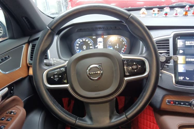Used Volvo XC90 2022 B5 Smart Drive Luxury Edition 5 Seats Steering Wheel