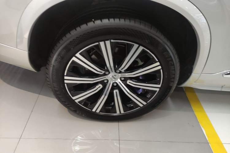 Used Volvo XC90 2022 B6 Zhiyi Luxury Edition 7-Seater Exterior 5