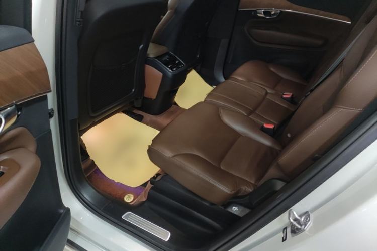 Used Volvo XC90 2022 B6 Zhiyi Luxury Edition 7-Seater Left Rear Seat