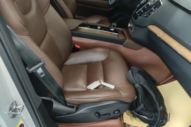 Used Volvo XC90 2022 B6 Zhiyi Luxury Edition 7-Seater Right Front Seat