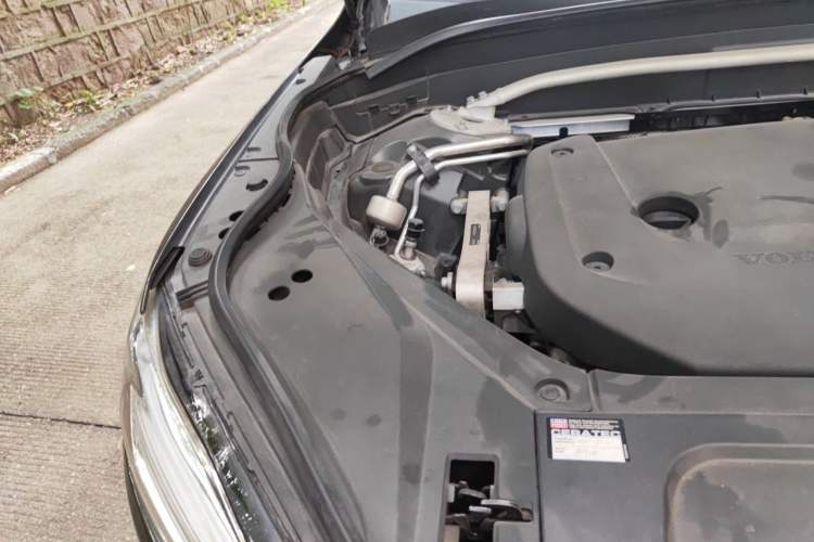 Used Volvo XC90 2022 B6 Zhiyi Sport Edition 7-Seater Engine Bay Right