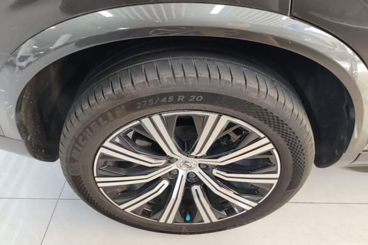 Used Volvo XC90 2022 B6 Zhiyi Luxury Edition 7-Seater Exterior 5