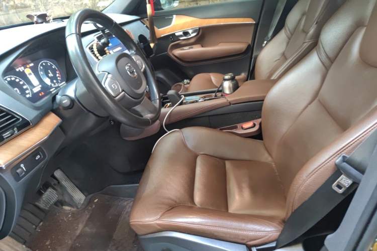 Used Volvo XC90 2022 B6 Zhiyi Sport Edition 7-Seater Left Front Seat