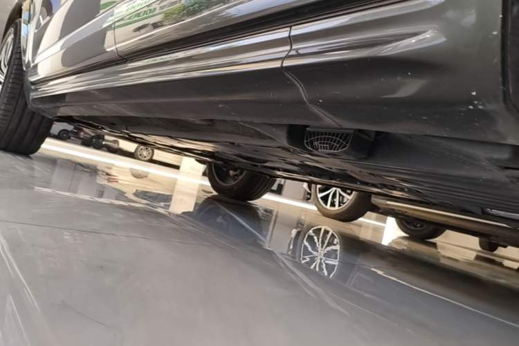 Used Volvo XC90 2022 B6 Zhiyi Luxury Edition 7-Seater Left Side Sill