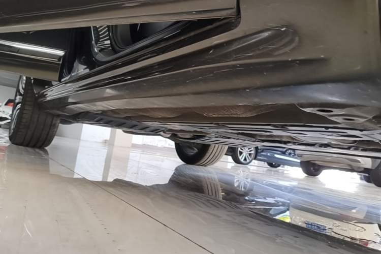 Used Volvo XC90 2022 B6 Zhiyi Luxury Edition 7-Seater Right Side Sill