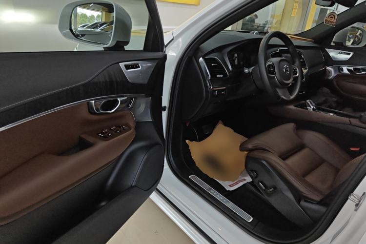 Used Volvo XC90 2022 B6 Zhiya Luxury 7-Seater Driver Seat