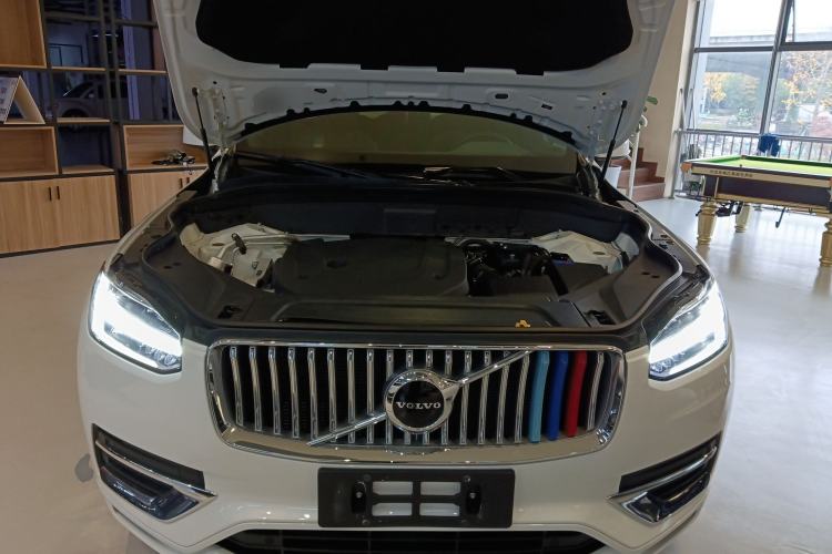 Used Volvo XC90 2022 B6 Zhiyi Luxury Edition 7-Seater Engine Bay