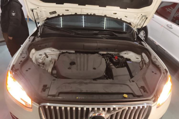 Used Volvo XC90 2022 B5 Smart Drive Luxury Edition 5 Seats Engine Bay