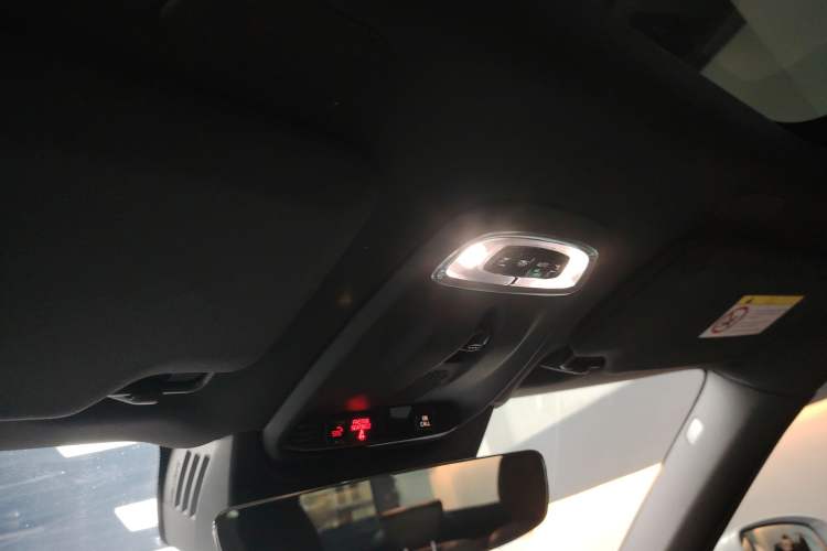 Used Volvo XC90 2022 B6 Zhiya Luxury 7-Seater Headliner