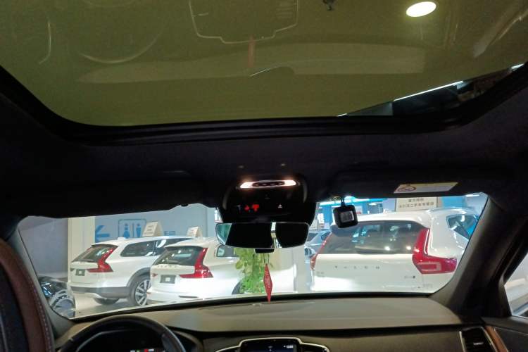 Used Volvo XC90 2022 B6 Zhiyi Luxury Edition 7-Seater Headliner