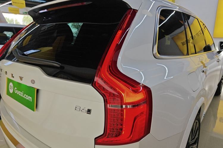 Used Volvo XC90 2022 B6 Zhiya Luxury 7-Seater Right Rear Taillight