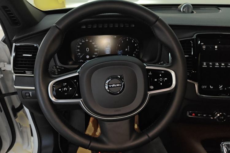 Used Volvo XC90 2022 B6 Zhiya Luxury 7-Seater Steering Wheel