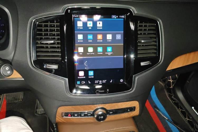 Used Volvo XC90 2023 B6 Zhiyi Luxury Edition 7-Seater Audio And AC Panel
